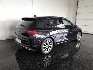 Golf VIII ACTIVE 2,0 TDI DSG - Image 2