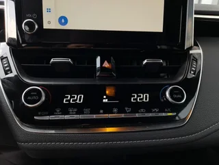 Corolla Kombi 1,8 Hybrid Aut - Image 6