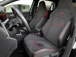 Golf VIII GTI CLUBSPORT "BLACK STYLE" DSG - Image 8