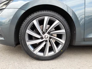 Octavia Combi FIRST ED 2,0 TDI DSG - Image 18