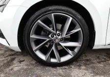 Superb Kombi SPORTLINE 156/218 PHEV DSG - Image 19