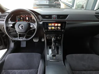 Superb Kombi SPORTLINE PHEV 156/218 DSG - Image 3