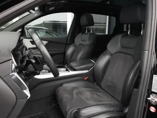 Q7 S-LINE 55 TFSI e Quattro PHEV S-tr - Image 13