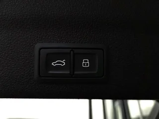 RS6 Avant 4,0 TFSI quattro MHEV S-tr - Image 17