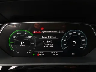 e-tron 55 quattro BLACK - Image 10