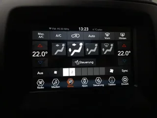 Compass LONGITUDE 4x4 2,0 Aut - Image 4