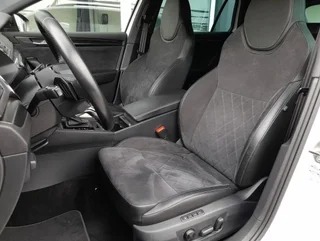 Superb Kombi SPORTLINE 156/218 PHEV DSG - Image 12