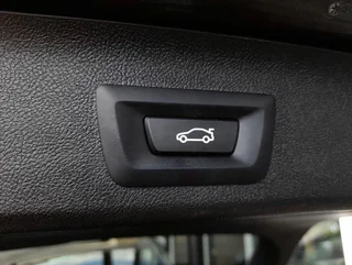 530 e TOURING M-SPORT 4x4 Aut - Image 16