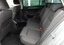 Superb Kombi STYLE PHEV 156/218  DSG - Image 14