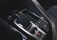 3008 ALLURE 225 PHEV Aut - Image 9