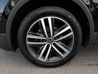 Tiguan ELEGANCE 4x4 2,0 TDI DSG - Image 17