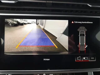 Q7 S-LINE COMPETITION 60 TFSI e quattro PHEV Tip-tr - Image 4