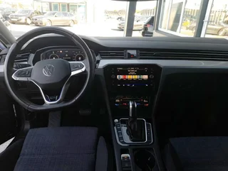 Passat Variant GTE e-Hybrid DSG - Image 3