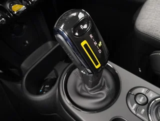 Cooper SE ESSENTIAL 32,6kWh Aut - Image 8