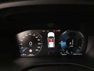 XC60 T8 R-DESIGN PHEV 4x4 Aut - Image 8