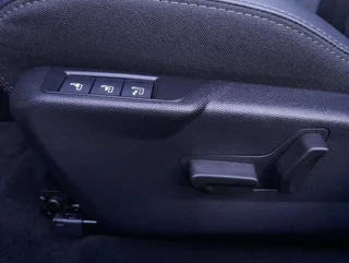 208 GT-LINE 50kWh Aut - Image 10