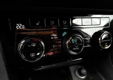 Superb Kombi SPORTLINE PHEV 156/218 DSG - Image 6