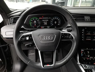 e-tron SB 50 quattro S-LINE BLACK EDITION - Image 8