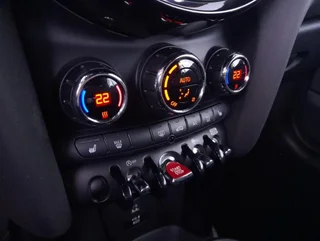 Cabrio MINI Cooper Cabriolet - Image 6