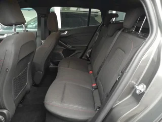 Focus Turnier 1,0 EcoBoost Hybrid ST-Line Aut - Image 11