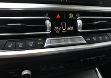 330 e Touring M-SPORT 4x4 Aut. - Image 6