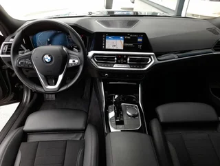 330 e Touring SPORTLINE PHEV Aut. - Image 3