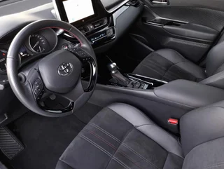 C-HR GR SPORT 2,0 Hybrid Aut - Image 10