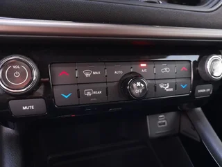 Compass UPLAND PHEV 4x4 Aut - Image 7