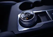 Kuga TITATIUM 2,5 Duratec PHEV Aut - Image 7