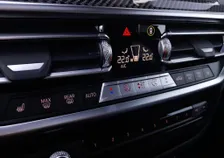 X3 30e M-SPORT PHEV 4x4 Aut - Image 6