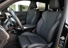 iX1 30 M-SPORT 4x4 Aut - Image 12