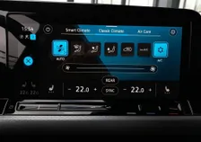 Golf VIII ACTIVE 2,0 TDI DSG - Image 6