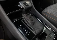 Karoq DRIVE 2,0 TDI DSG - Image 7