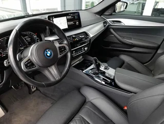 530 e TOURING M-SPORT 4x4 Aut - Image 11