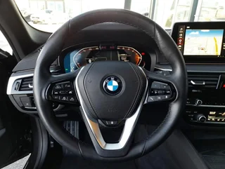 530 d Touring LUXURY LINE Aut - Image 9