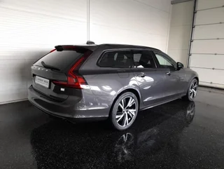 V90 T8 ULTIMATE DARK 4x4 PHEV Aut - Image 2
