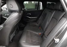 330 e Touring M-SPORT PHEV Aut - Image 13