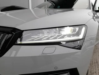 Superb Kombi SPORTLINE PHEV 156/218 DSG - Image 17