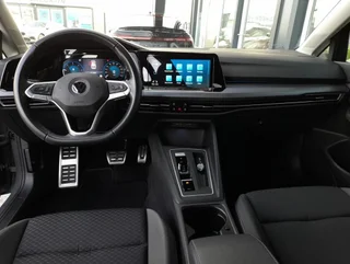 Golf VIII ACTIVE 2,0 TDI DSG - Image 3