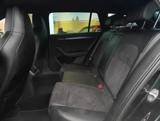 Superb Kombi SPORTLINE PHEV 156/218 DSG - Image 13