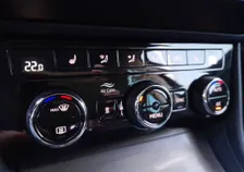 Superb Combi STYLE 156/218 PHEV DSG - Image 7