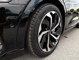 e-tron 55 quattro S-LINE - Image 14