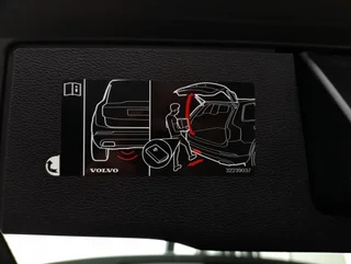 XC60 T8 R-DESIGN PHEV 4x4 Aut - Image 16