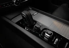 XC60 T8 R-DESIGN PHEV 4x4 Aut - Image 7