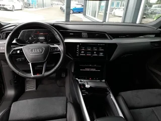 e-tron SB 50 quattro S-LINE - Image 4