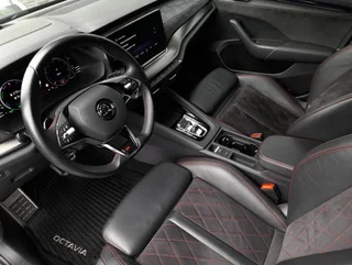 Octavia LIMO "RS EDITION" PHEV 150/245 DSG - Image 11