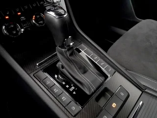 Superb Kombi SPORTLINE PHEV 156/218 DSG - Image 7