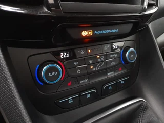 Grand Tourneo Connect TITANIUM 1,5 EcoBlue - Image 6