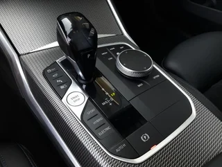 330 e Touring M-SPORT 4x4 Aut. - Image 8