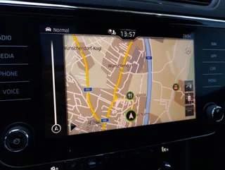 Superb Kombi SPORTLINE PHEV 156/218 DSG - Image 4